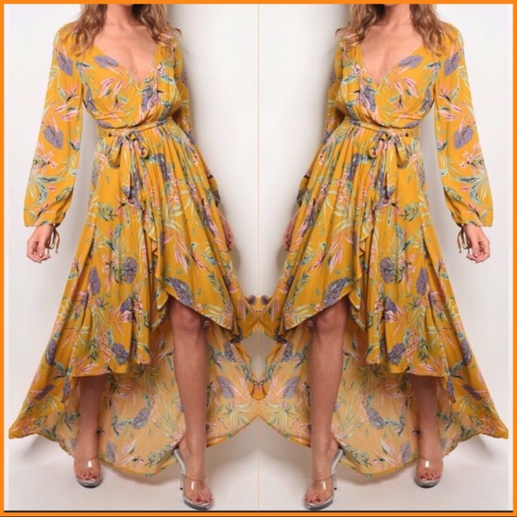 Dresses & Skirts - 💥SALE💥 Beautiful High Low Dress🌺